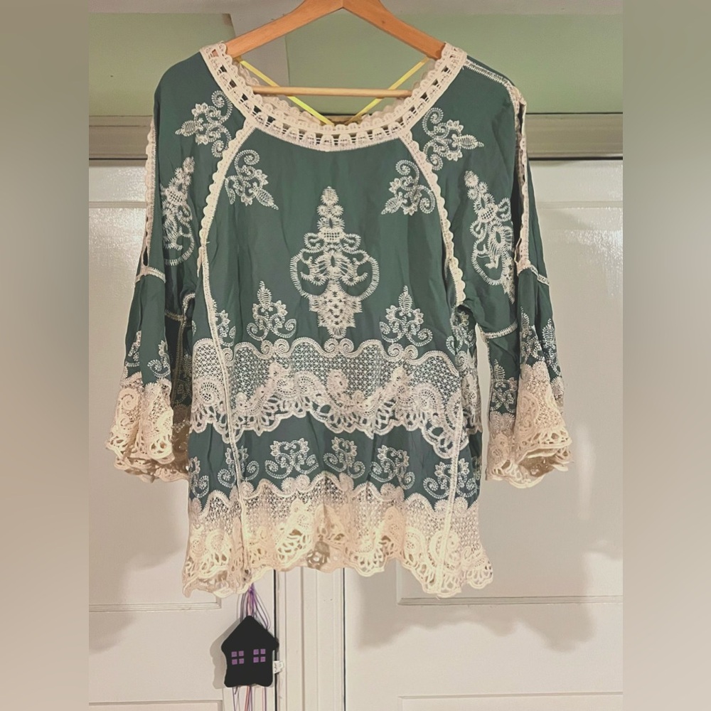 Lace Blouse Size XS New With Tags